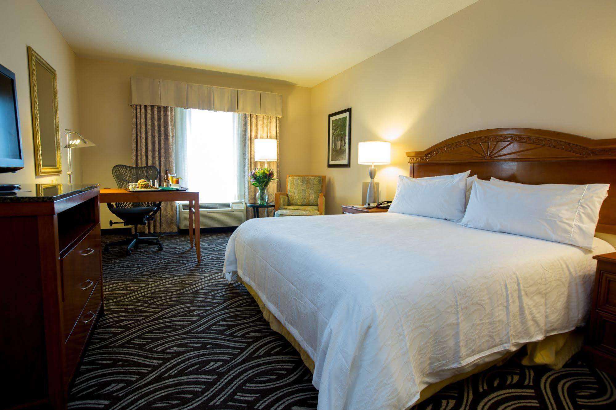 Hilton Garden Inn Charleston Airport North Charleston Exterior photo